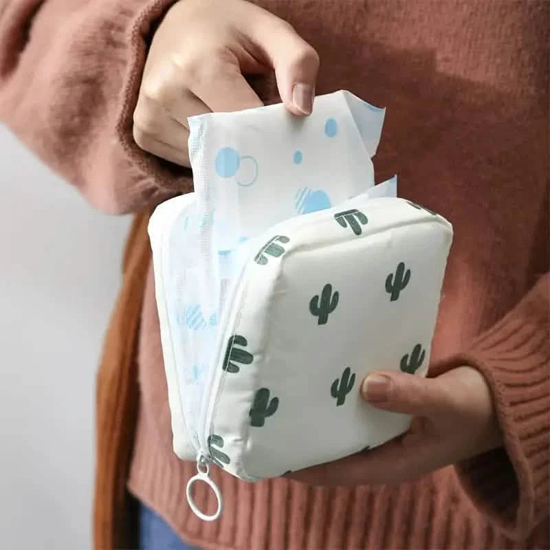 travel toiletry bags for small-space organization